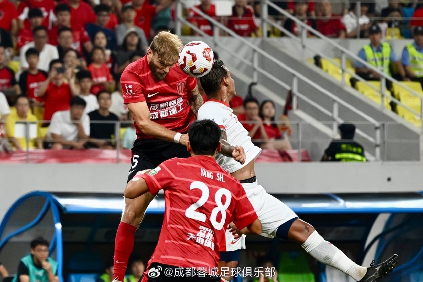 G2翻盘EG，Caps开启传奇时刻焦点之战淘汰赛，留下经典瞬间