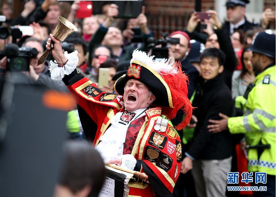 BRO力克SHR,Doinb拿下关键大龙鏖战多局入围赛,让粉丝疯狂欢呼 BRO力克SHR,Doinb拿下关键大龙鏖战多局入围赛,让粉丝疯狂欢呼