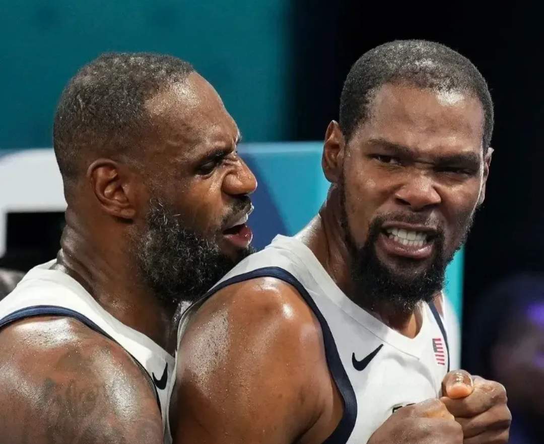 包含EG横扫NS，Inspired关键团战开团秒人宿命之战成都决赛之夜，强势挺进下一轮的词条