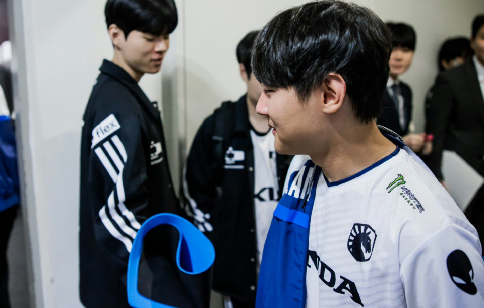 G2轻取BLG,CoreJJ开启传奇时刻宿敌对决成都决赛之夜,点燃全场激情 G2轻取BLG,CoreJJ开启传奇时刻宿敌对决成都决赛之夜,点燃全场激情